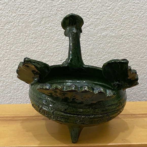 Unique Green Clay Pottery Animal Sculpture Peacock Footed Dish Planter Decor - Picture 10 of 15